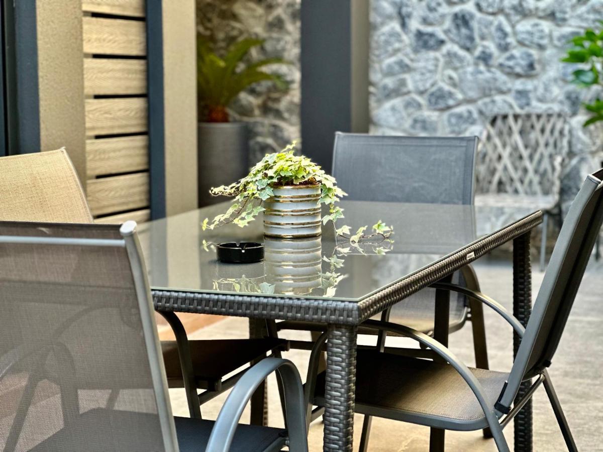 T&T Luxury Apartments - Rooftop Jacuzzi Atenas Exterior foto